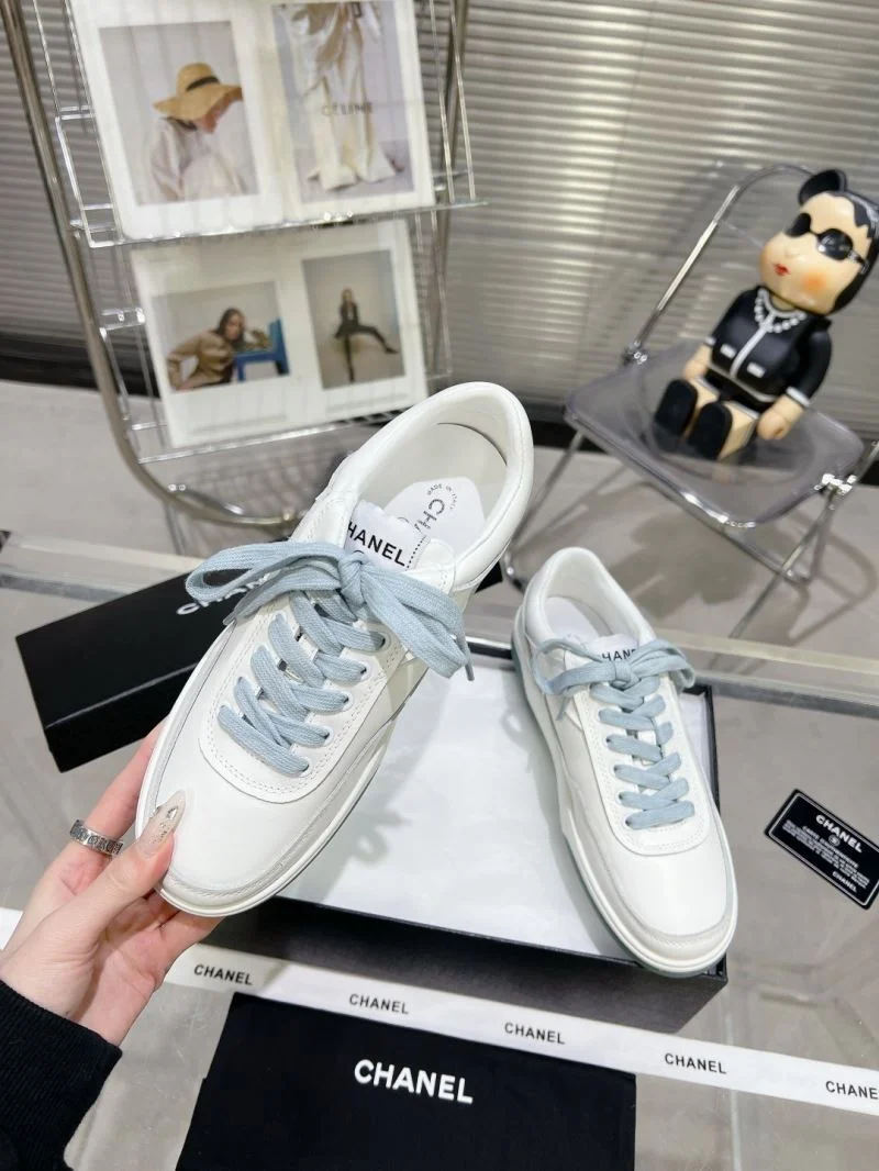 Chanel Low Shoes Sleek 18049