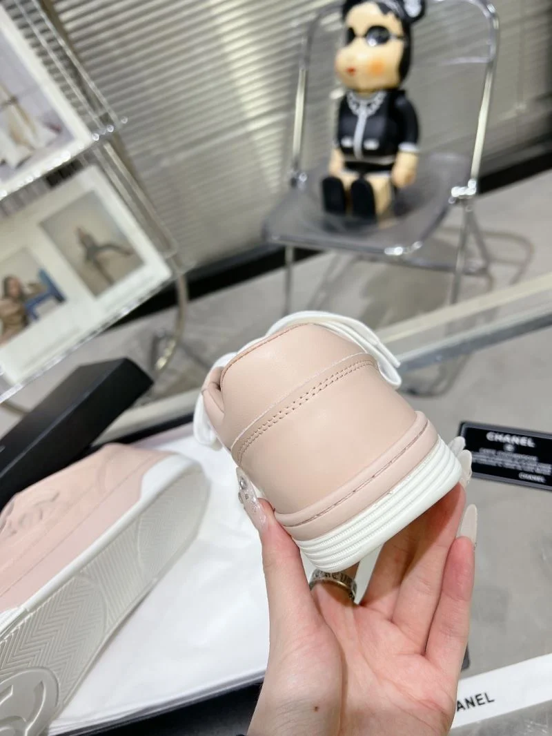 Chanel Low Shoes Comfortable 18019
