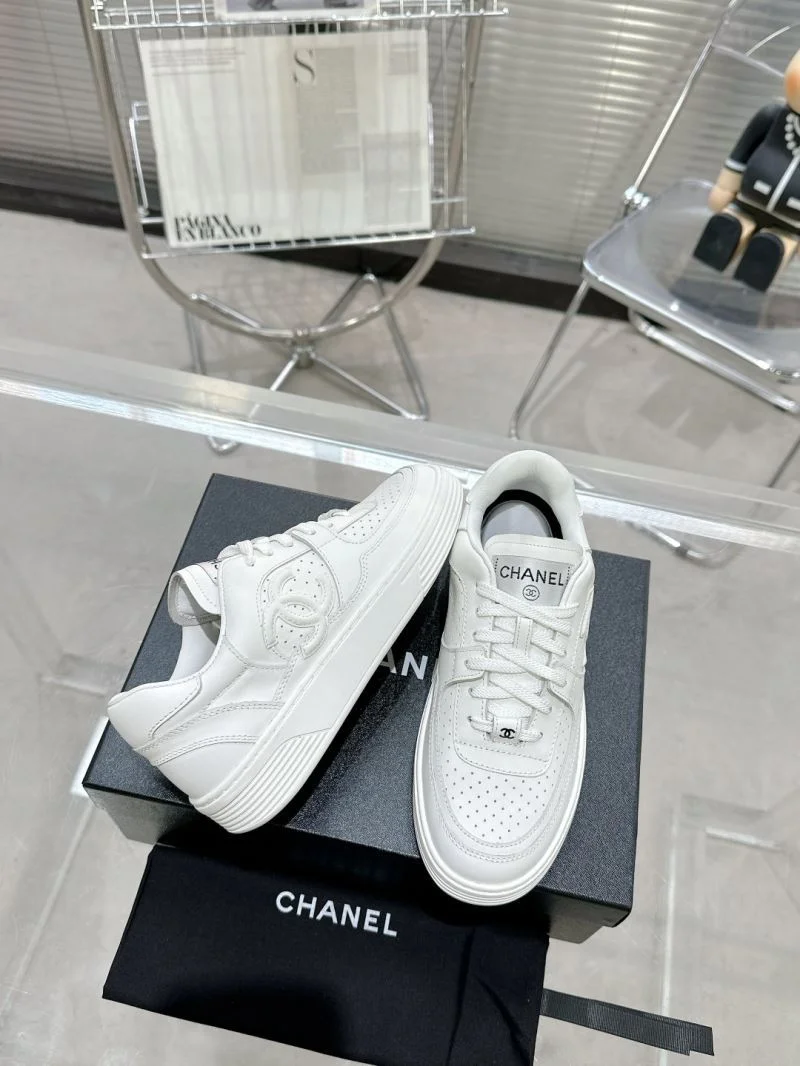 Flexible Chanel Low Shoes 18073