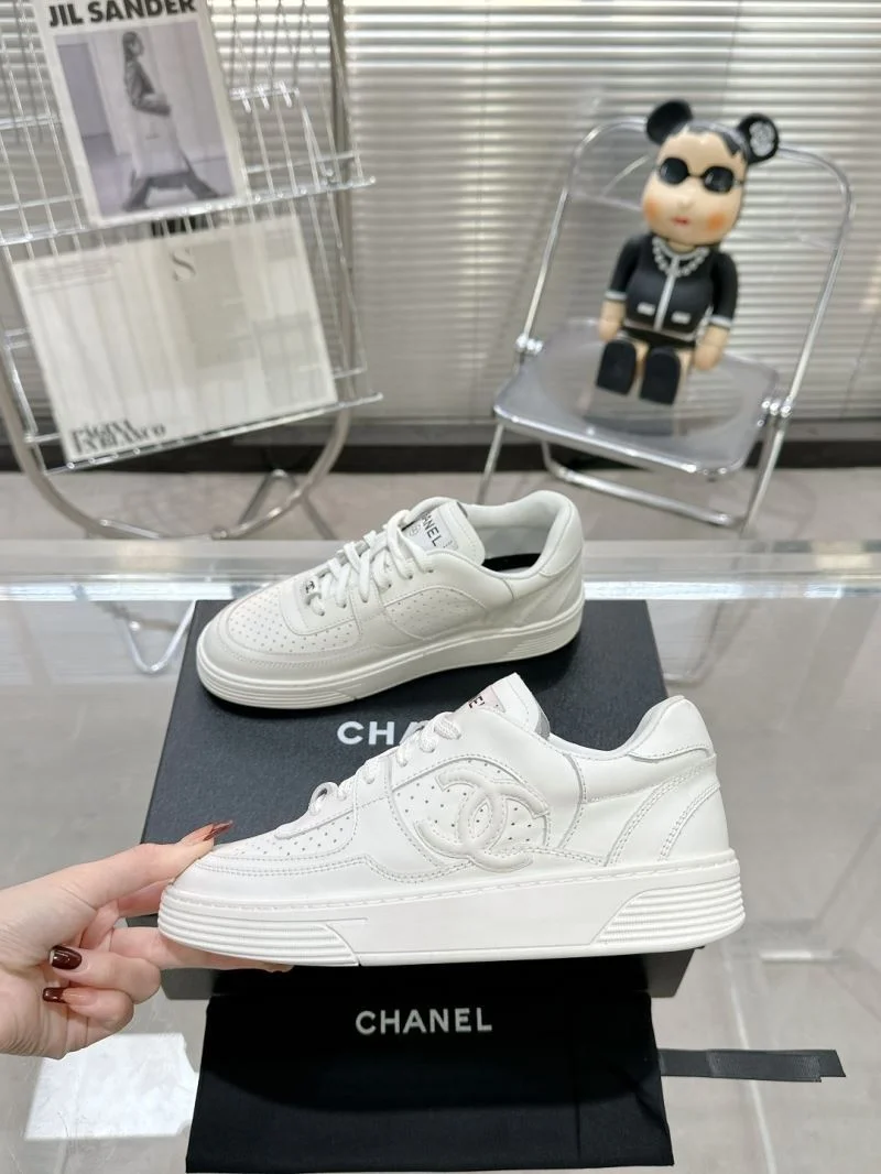 Flexible Chanel Low Shoes 18073