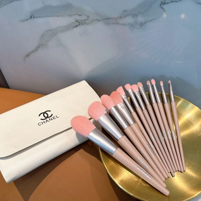 Unique Chanel Makeup Brushe 267589