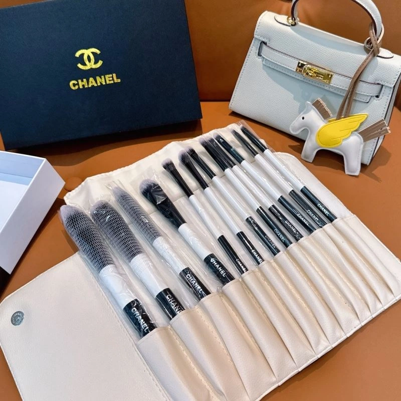 Chanel Makeup Brushe Lightweight 267580