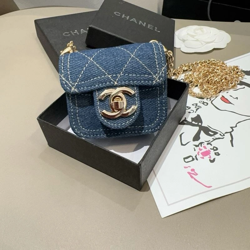 Chanel Mobile Cases Effortless 268035