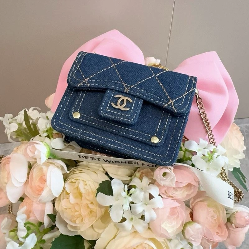 Chanel Mobile Cases Refined 267692