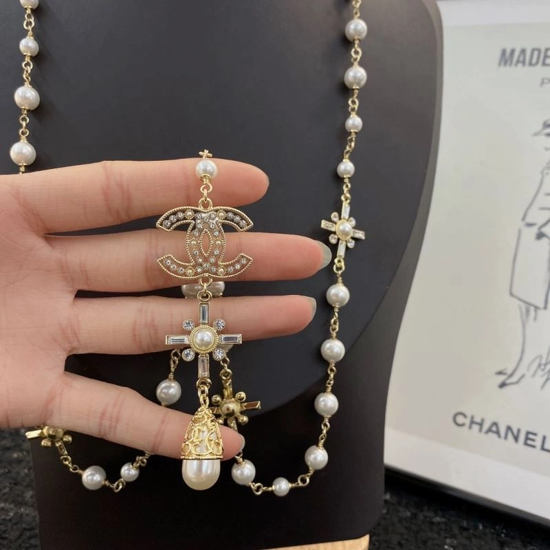 Chanel Necklaces Comfortable 231046