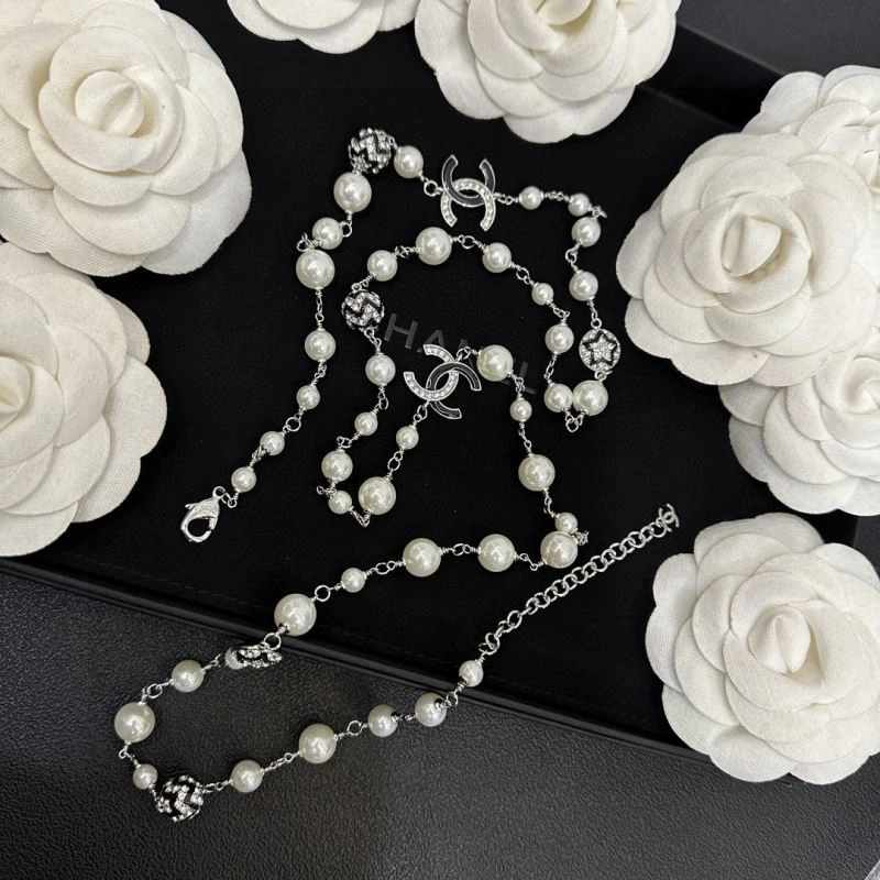 SmoothTexture Chanel Necklaces 231028