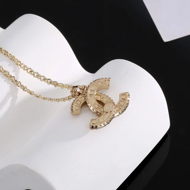 Original Chanel Necklaces 231024