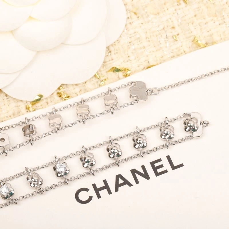 Stylish Chanel Necklaces 231033