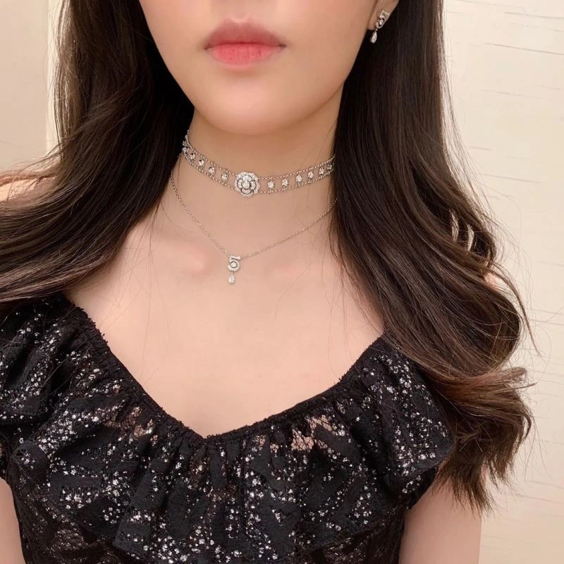 Stylish Chanel Necklaces 231033