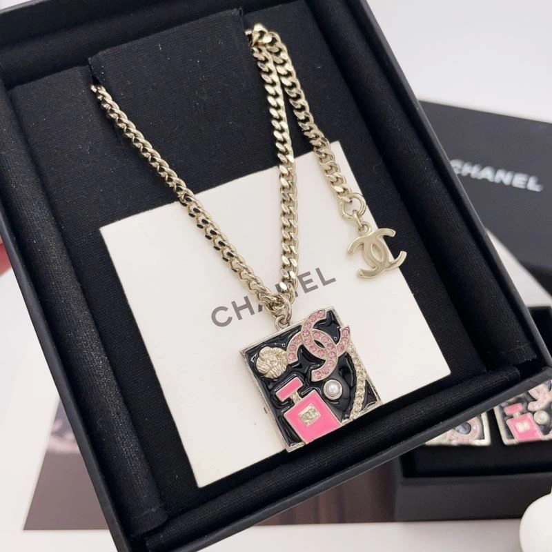 Chanel Necklaces Cozy 231017