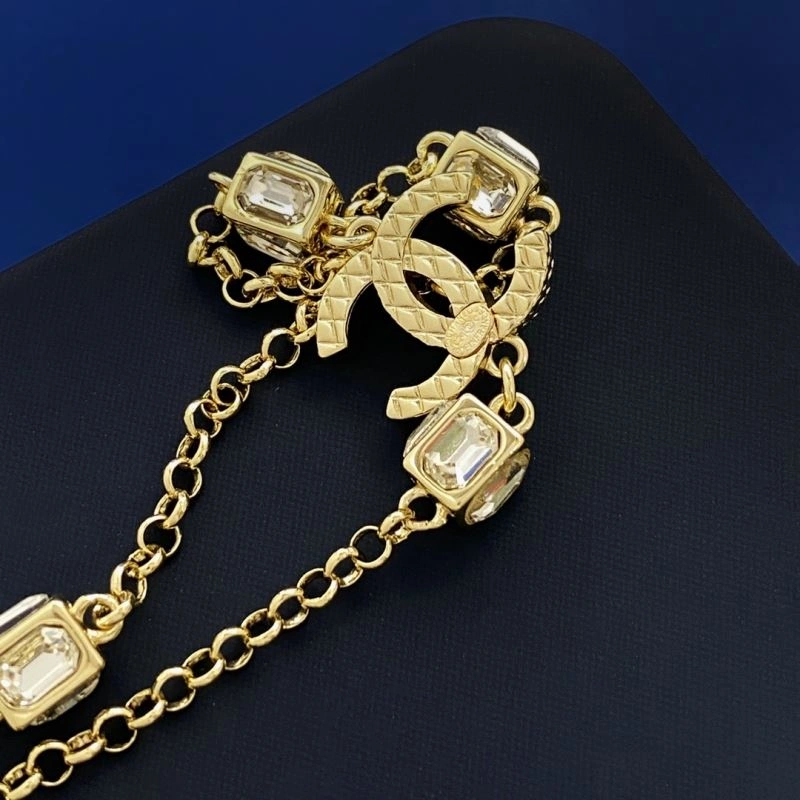 Chanel Necklaces Packable 231040