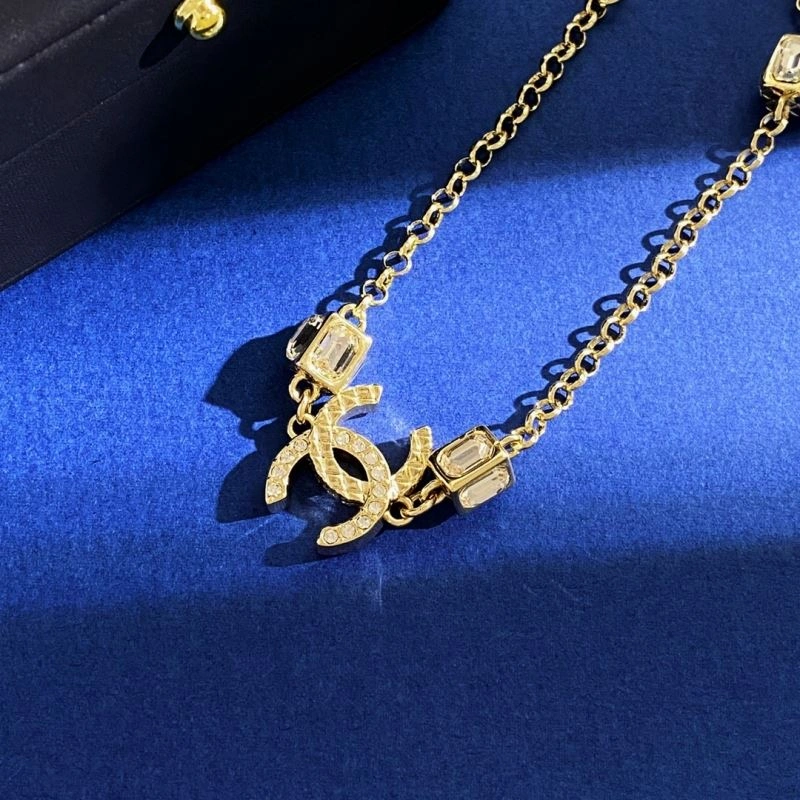 Chanel Necklaces Packable 231040