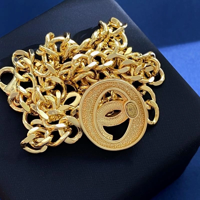 Chanel Necklaces UrbanChic 231029