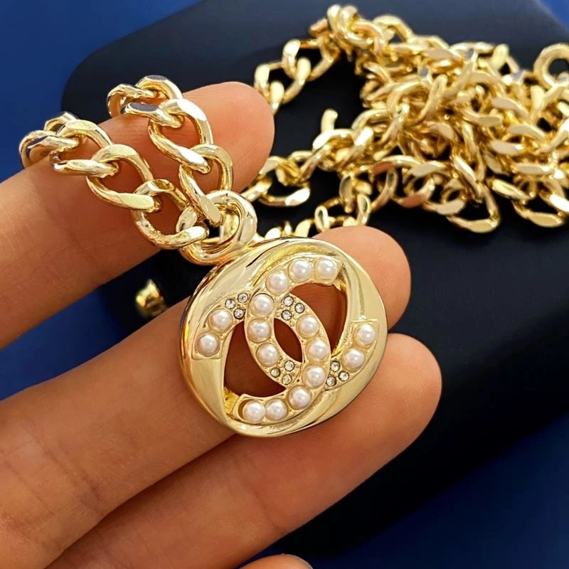 Chanel Necklaces UrbanChic 231029