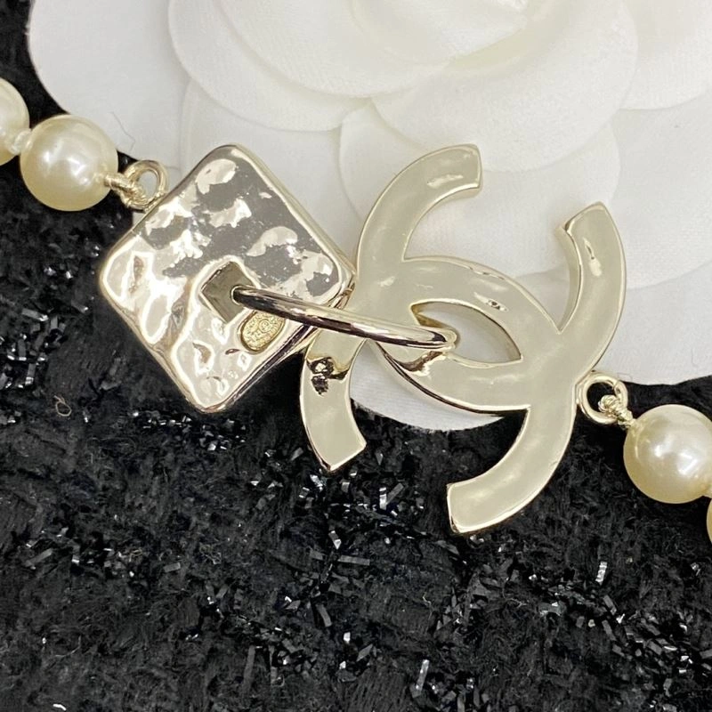 Chanel Necklaces Contemporary 231009