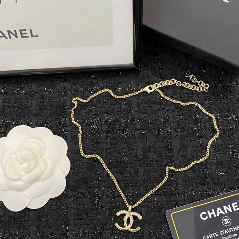 Chanel Necklaces Fashionable 231051