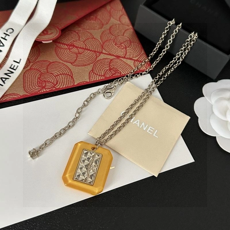 Chanel Necklaces Trendsetting 231035