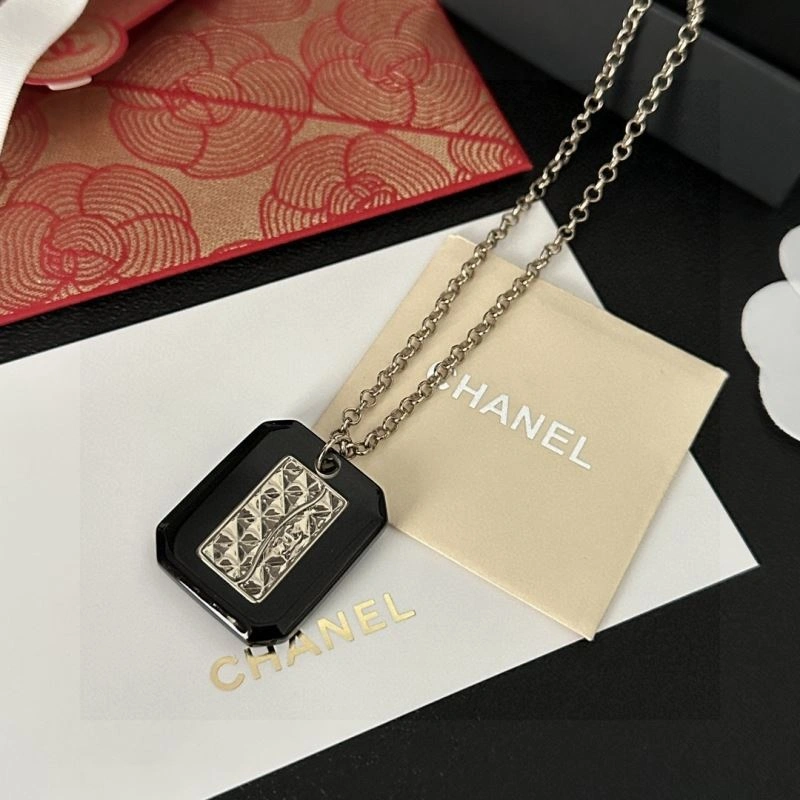 Chanel Necklaces Trendsetting 231035