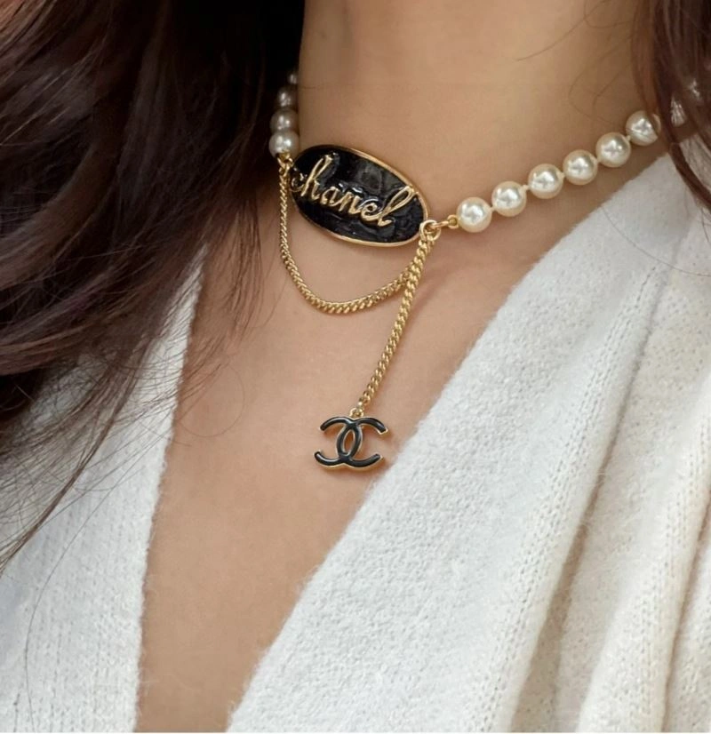Youthful Chanel Necklaces 230993