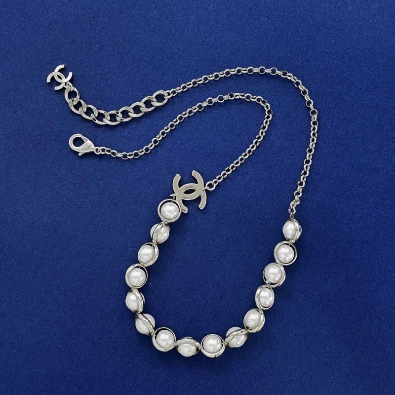Compact Chanel Necklaces 230997
