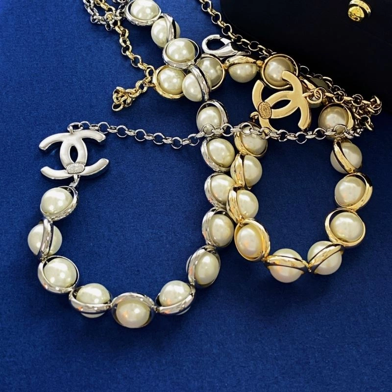 Compact Chanel Necklaces 230997