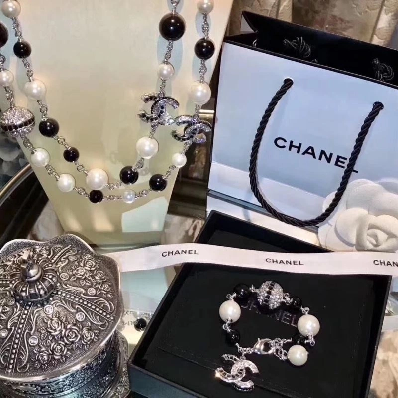Chanel Necklaces Affordable 230967