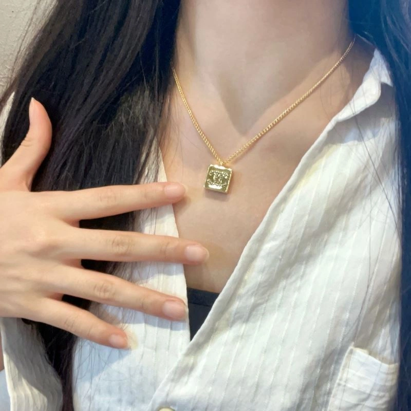 Chanel Necklaces Durable 230962