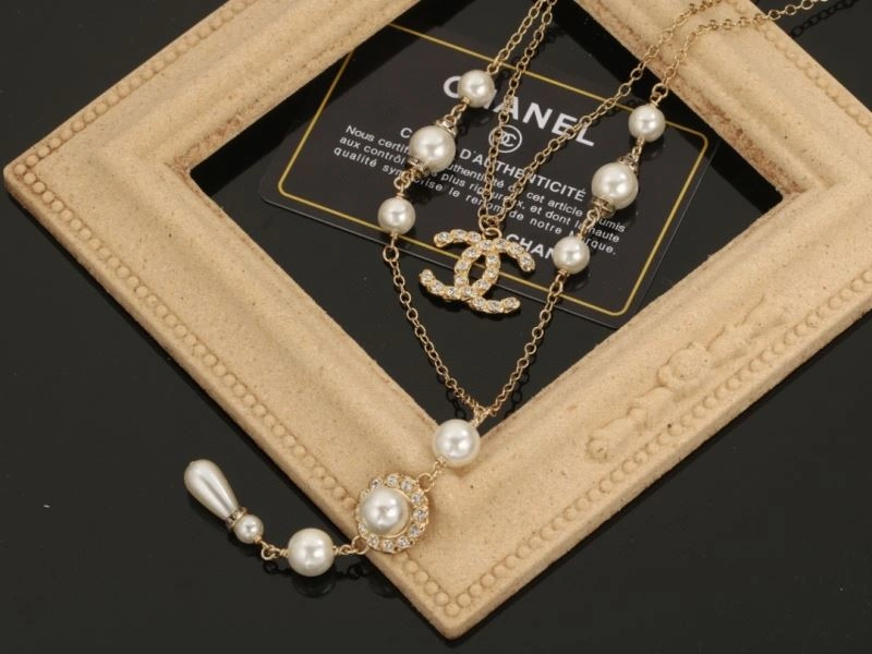 Chanel Necklaces Neat 230973