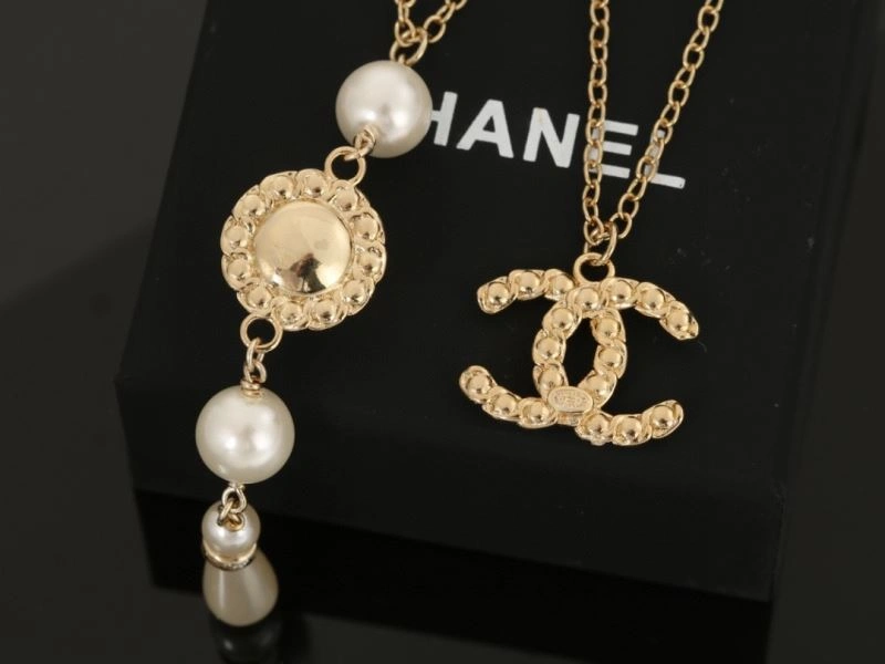 Chanel Necklaces Neat 230973