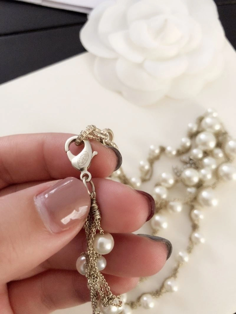 Tailored Chanel Necklaces 230956