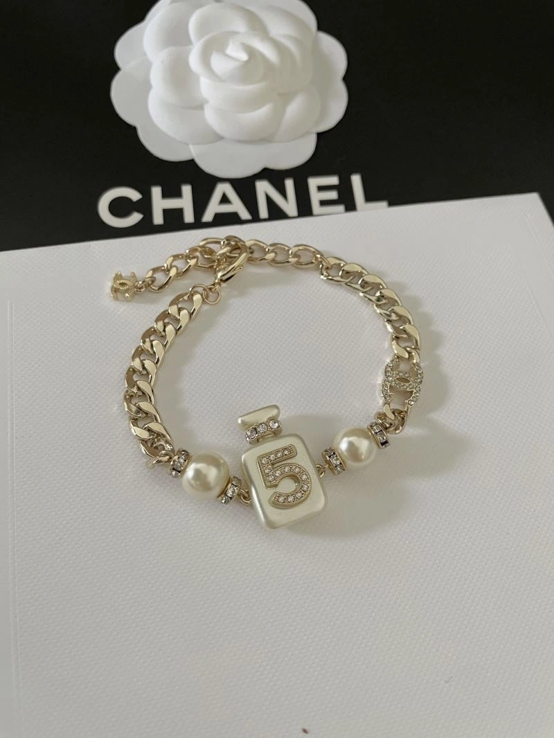 TravelReady Chanel Necklaces 230970