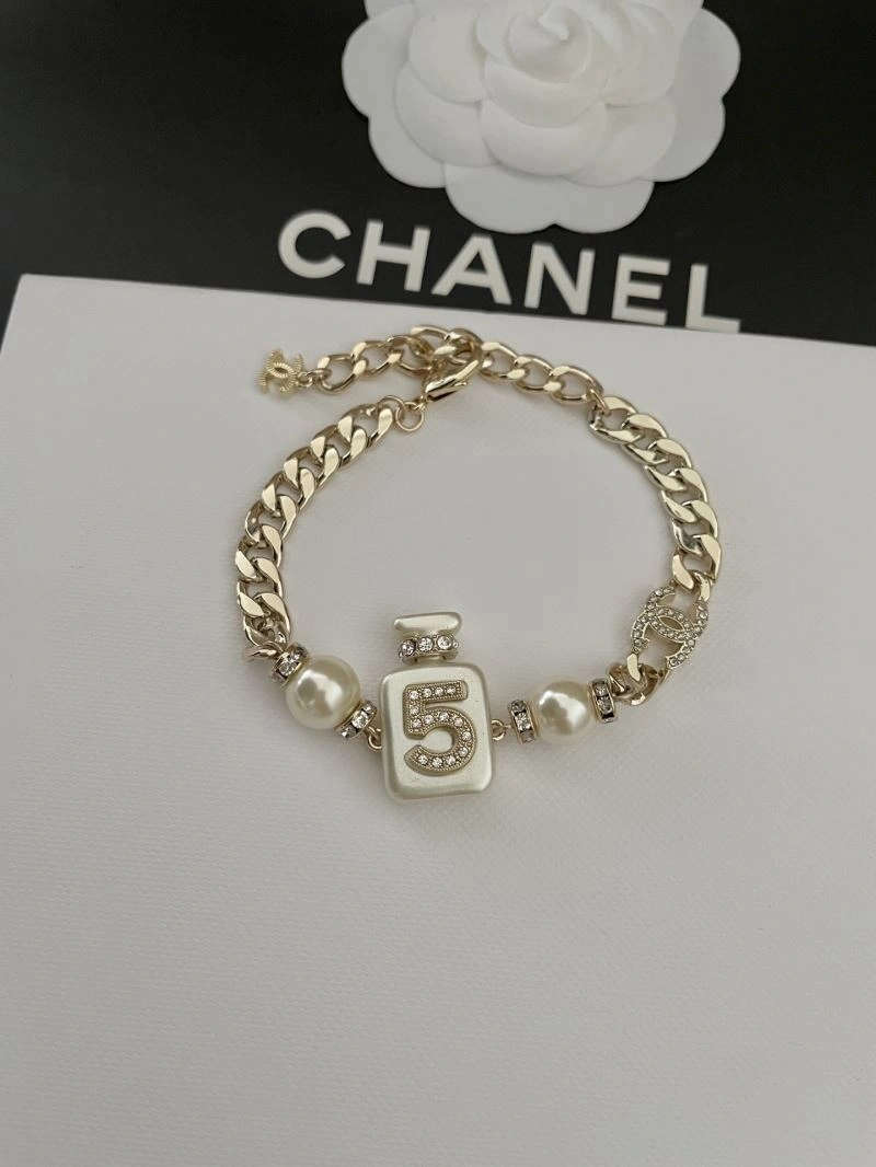 TravelReady Chanel Necklaces 230970