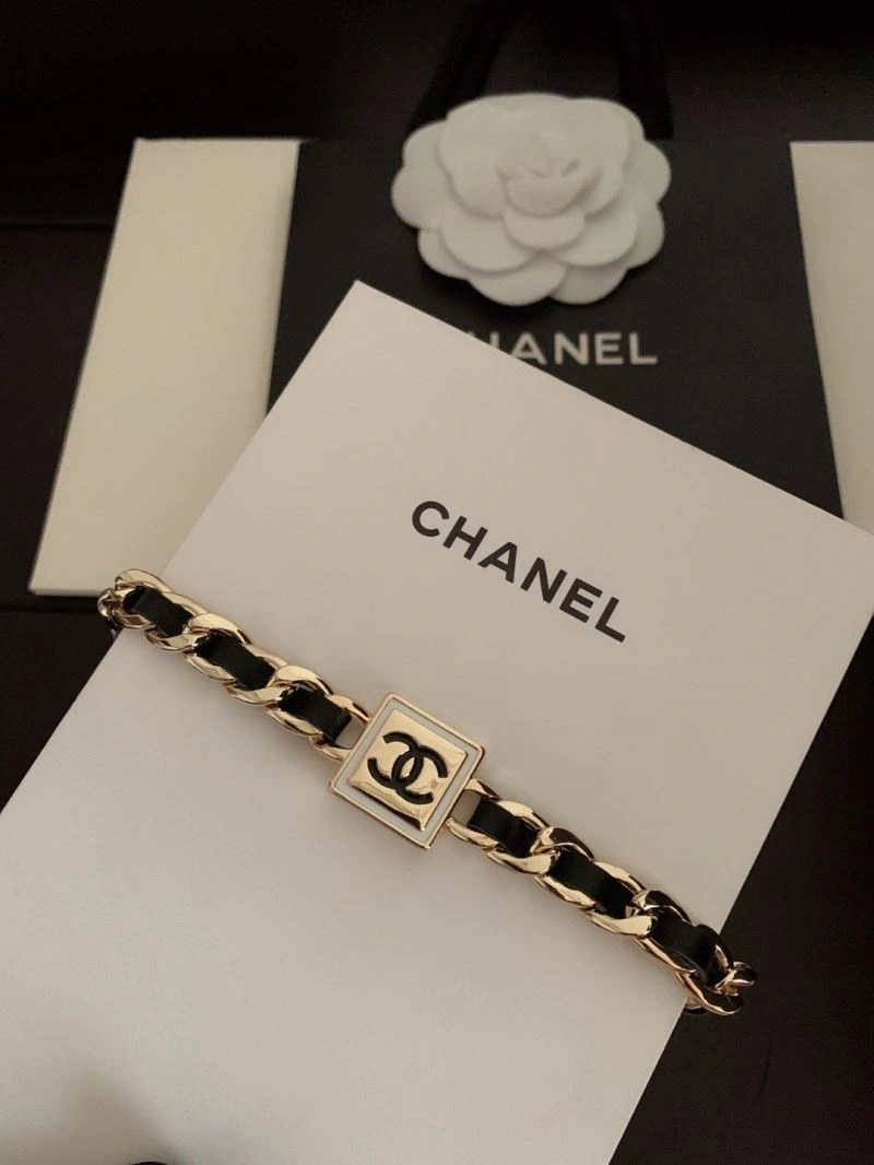 Contemporary Chanel Necklaces 230961