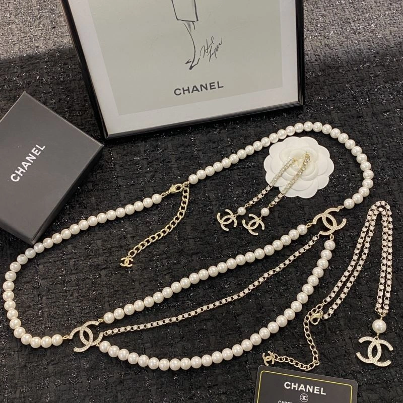 Chanel Necklaces Sporty 230951
