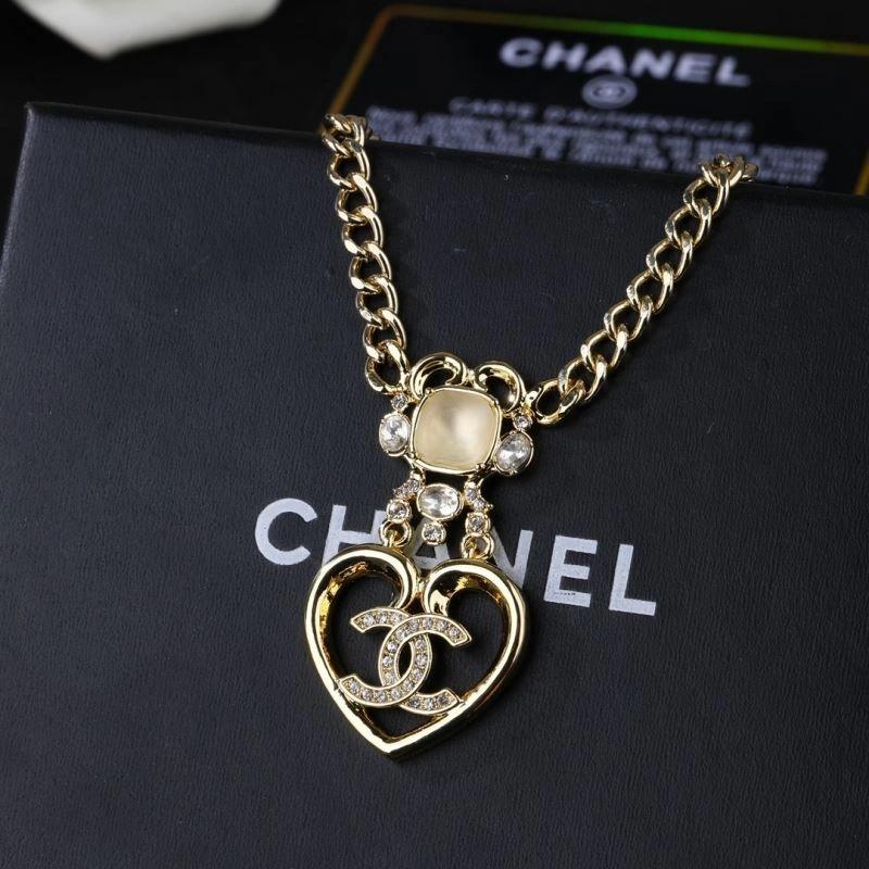 FashionForward Chanel Necklaces 230958