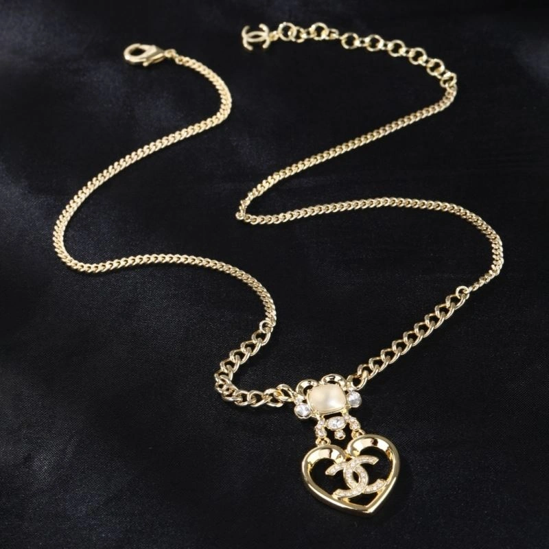 FashionForward Chanel Necklaces 230958