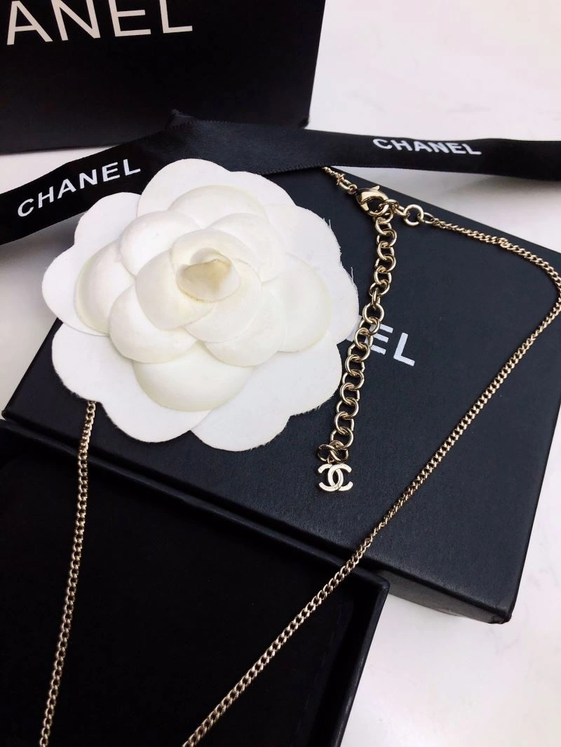 Unisex Chanel Necklaces 230950