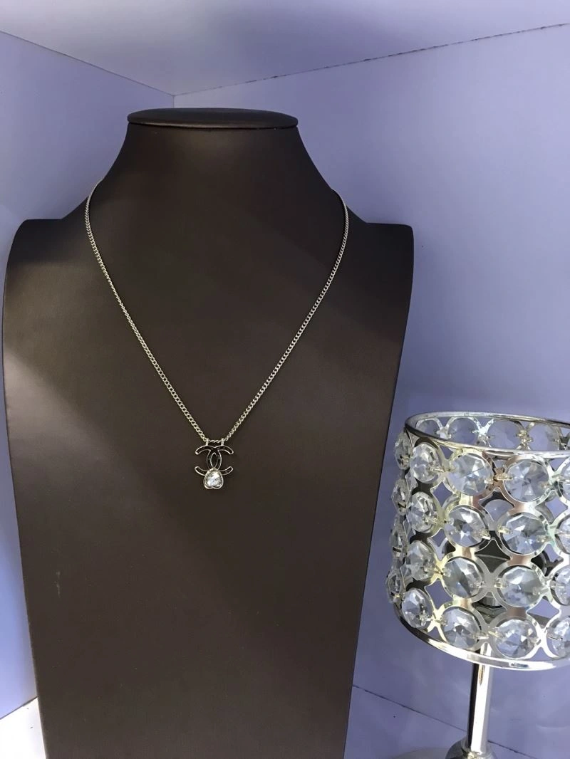 Unisex Chanel Necklaces 230950