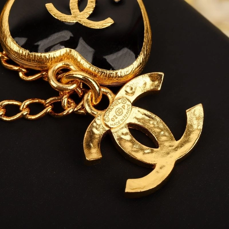 Chanel Necklaces Soft 230960