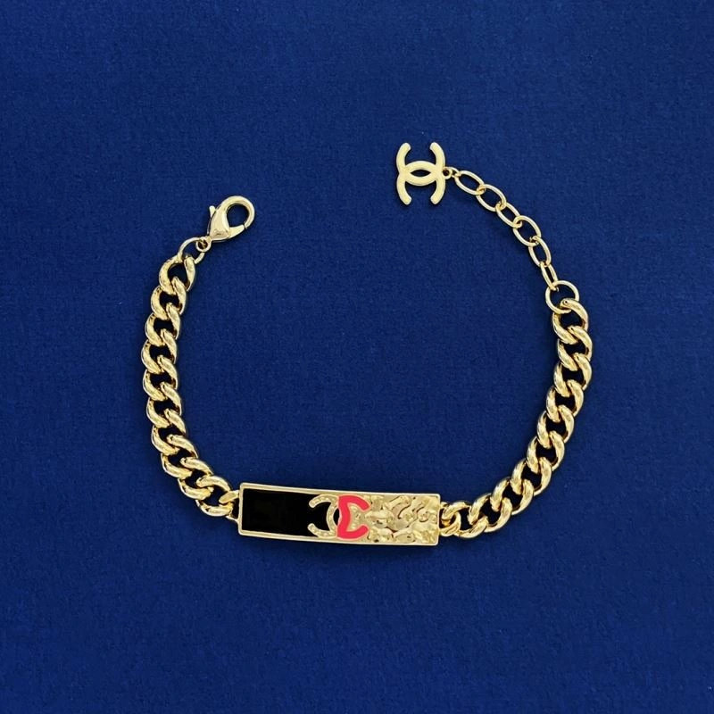 Unisex Chanel Necklaces 231008