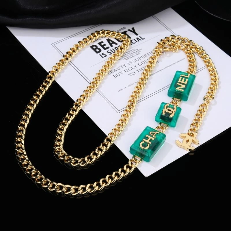 Chanel Necklaces Functional 231011
