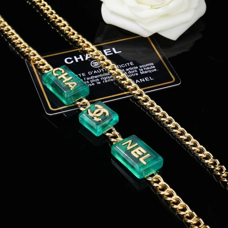 Chanel Necklaces Functional 231011