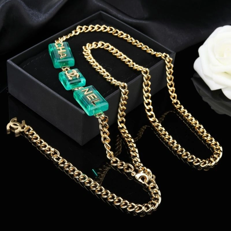 Chanel Necklaces Functional 231011