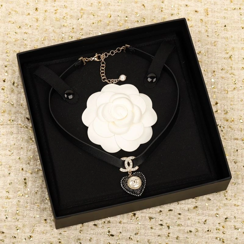 Chanel Necklaces Popular 230925