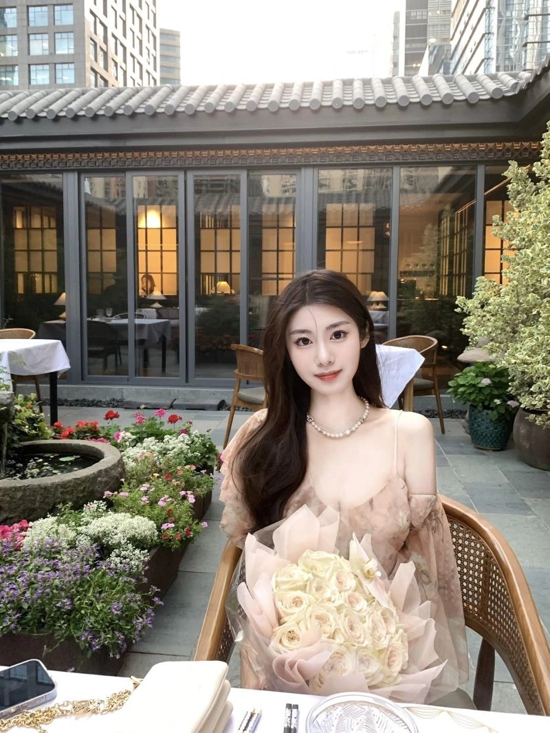 Sustainable Chanel Necklaces 230909
