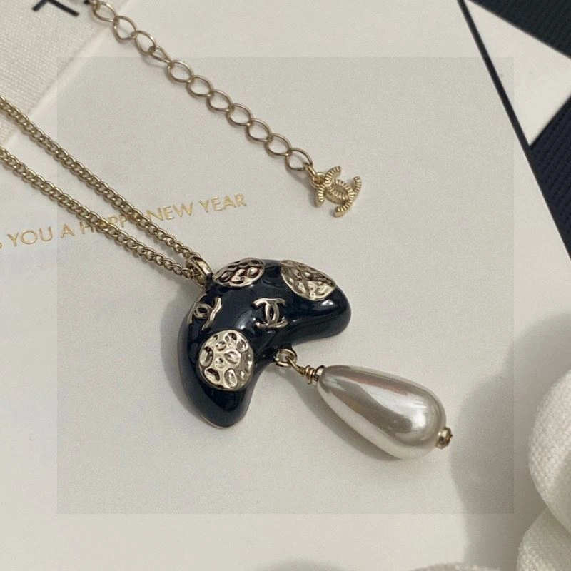 Resilient Chanel Necklaces 230922