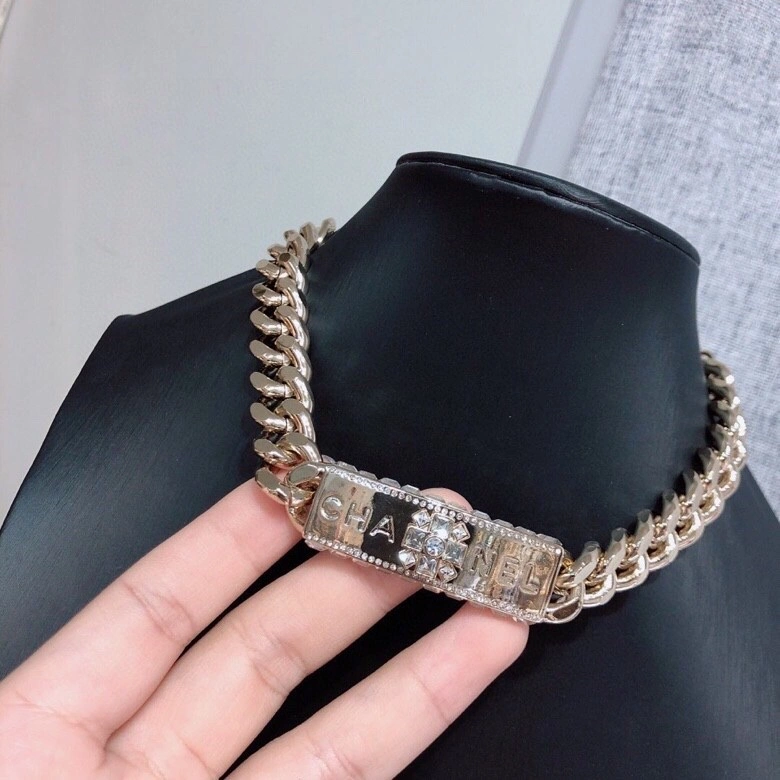 Resilient Chanel Necklaces 230992