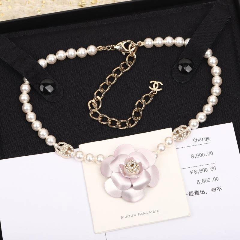 Sustainable Chanel Necklaces 231188