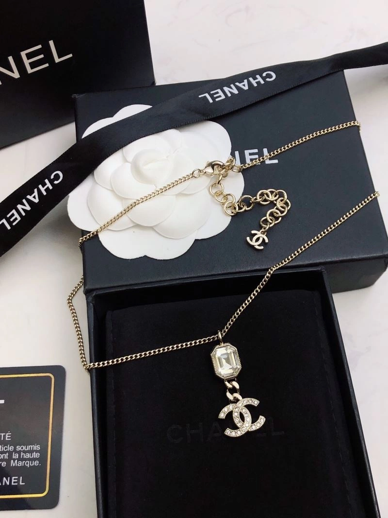 Chanel Necklaces Attractive 230946