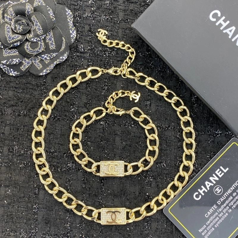 Chanel Necklaces Affordable 231023